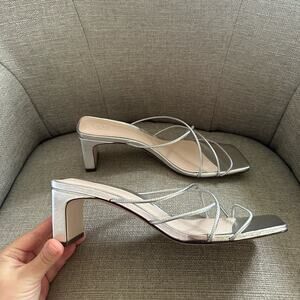Porte & Paire Silver Leather Mules NEW